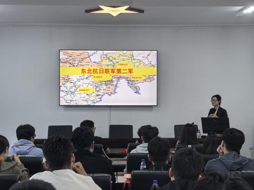 李美岩老师授课